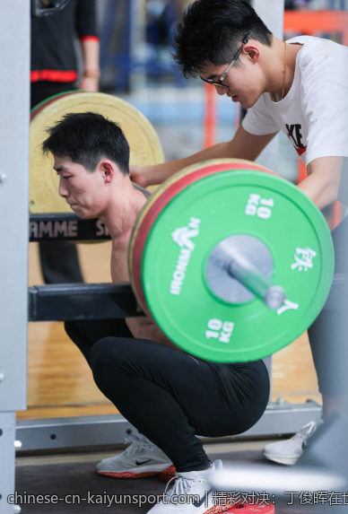 精彩对决：丁俊晖在世锦赛中的最新战绩回顾